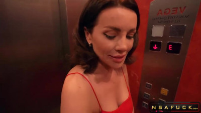 Luna Roul the Hot MILF Gets Pounded near the Elevator vol1