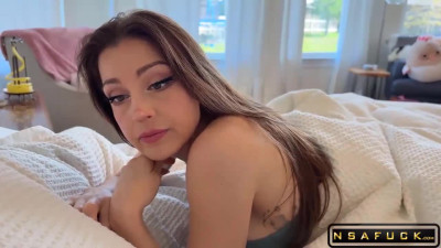 Kera Bears Naughty Holiday Surprise Sharing More Than Just a Bed with My StepSis vol1