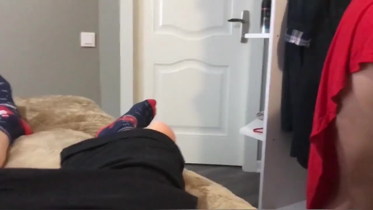 Watch Brunette French Milf Helps Me Cum with a Handjob Short Sex Videos - Duration: 11:31 | ePornNEW.