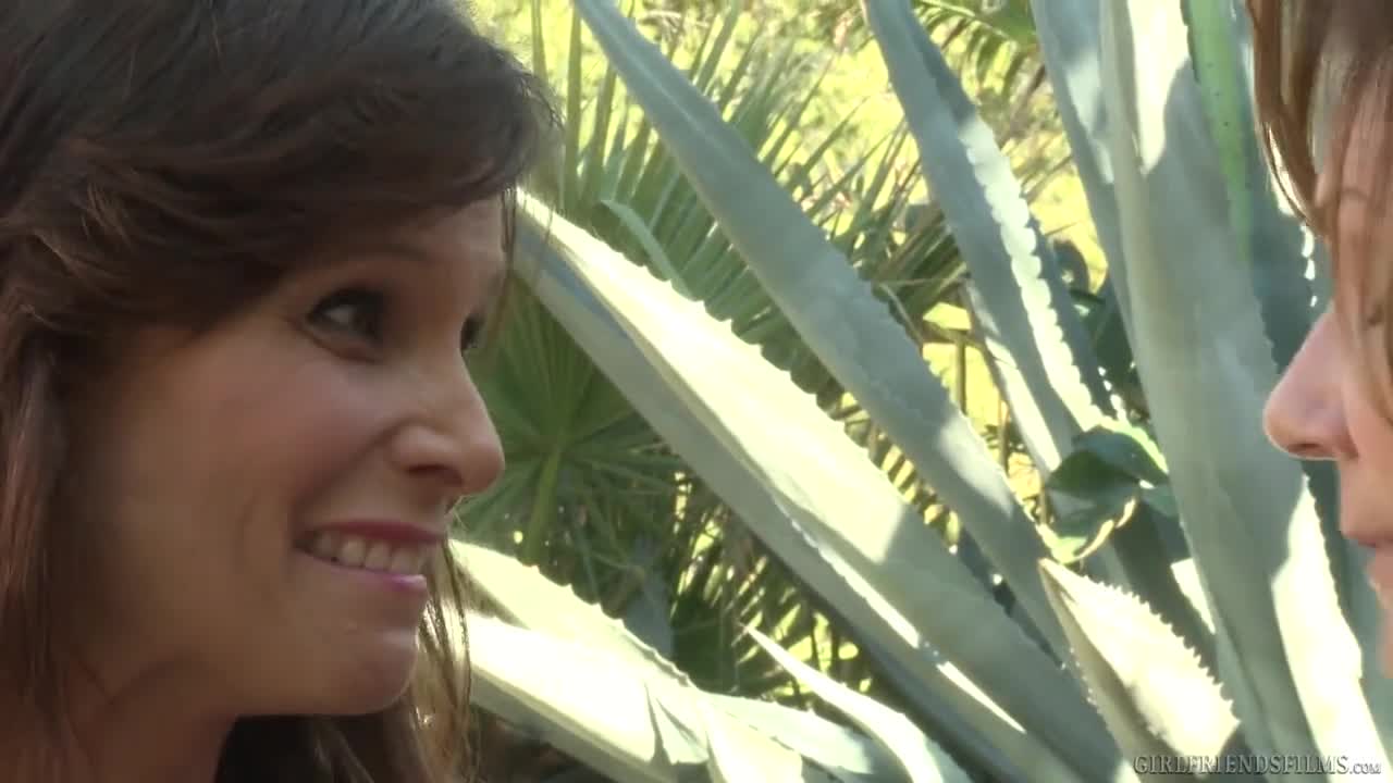 Watch Deauxma & Syren DeMer Short Sex Videos - Duration: 35:13 | ePornNEW.