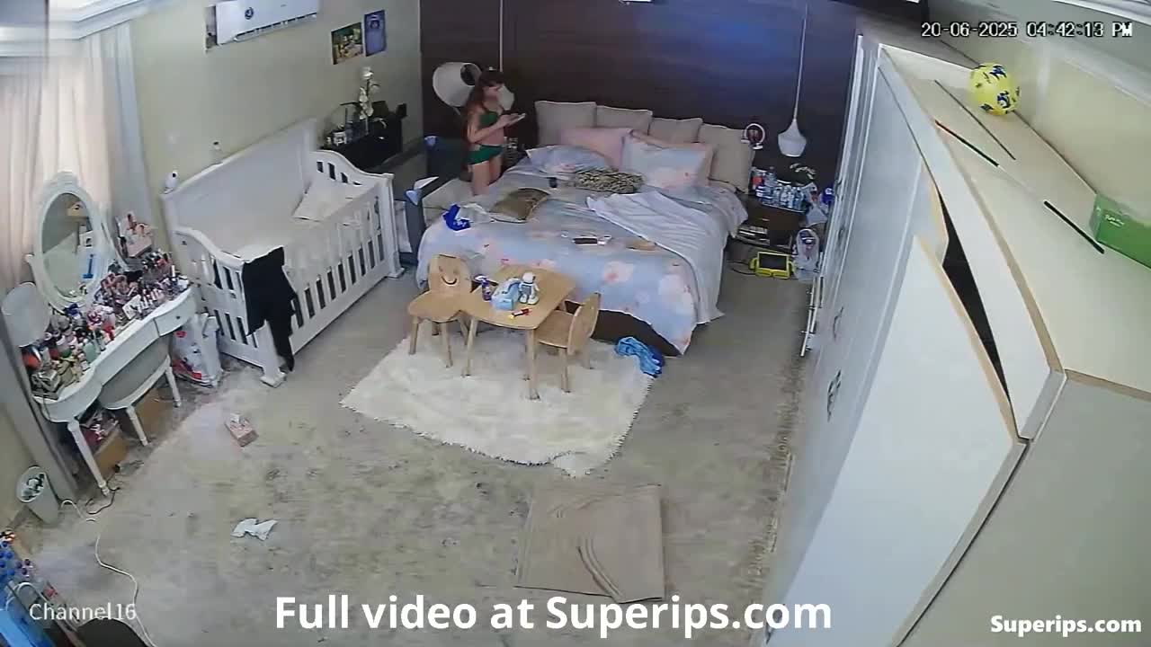 Watch IPCAM – Petite Arab mom gets fucked hard Short Sex Videos - Duration: 03:57 | ePornNEW.