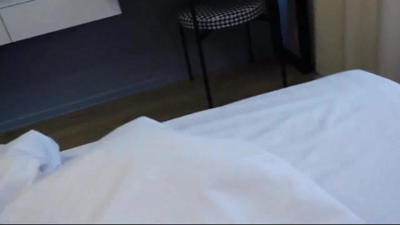 Watch The maid at the hotel took all my clothes, I was naked! Anna Sibster Short Sex Videos - Duration: 09:44 | ePornNEW.