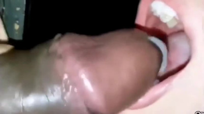 Casada tomando porra de varios