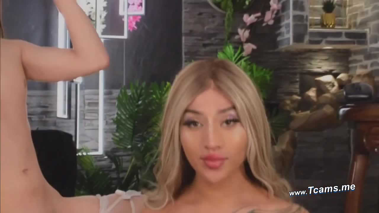 Watch Blonde Ts Blowjob Treat To Her Ts Friend Short Sex Videos - Duration: 10:11 | ePornNEW.