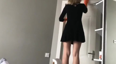Maid Skipped Panties for Work, Got Fucked - Amateur Blowjob