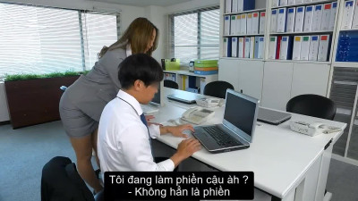 Fuck beautiful girl at office