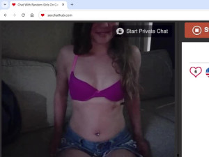 Sexy teen twerk and masturbate on chat