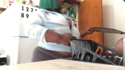 Curvy Ebony MILF Solo Webcam Show