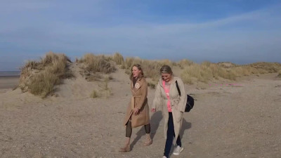 Haileys spetternatte terugkomst _ Sexfilm _ Meiden van Holland