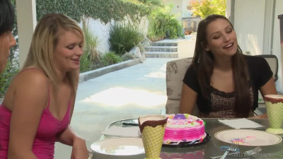 Avy Scott & Jelena Jensen