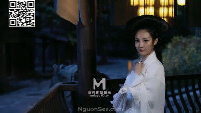 Fuck beautiful girl in deserted place