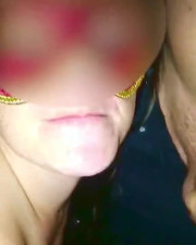 Esposinha de Corno engolindo porra de varios machos