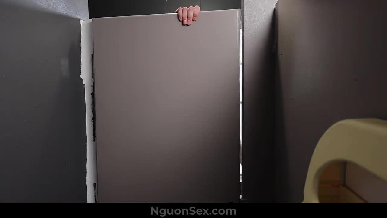 Watch Fuck the guy in the toilet Short Sex Videos - Duration: 15:25 | ePornNEW.