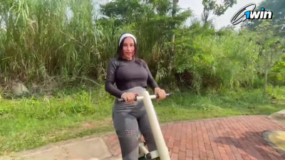Jenifer Plays super-steamy Milf yoga session turns into a horny fucky-fucky