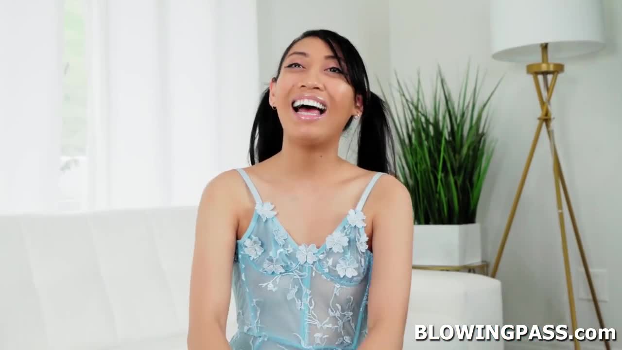 Watch Do you think that size can fit deep down your throat? Short Sex Videos - Duration: 06:11 | ePornNEW.