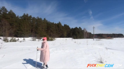 Nude Skiing Teen on Webcam