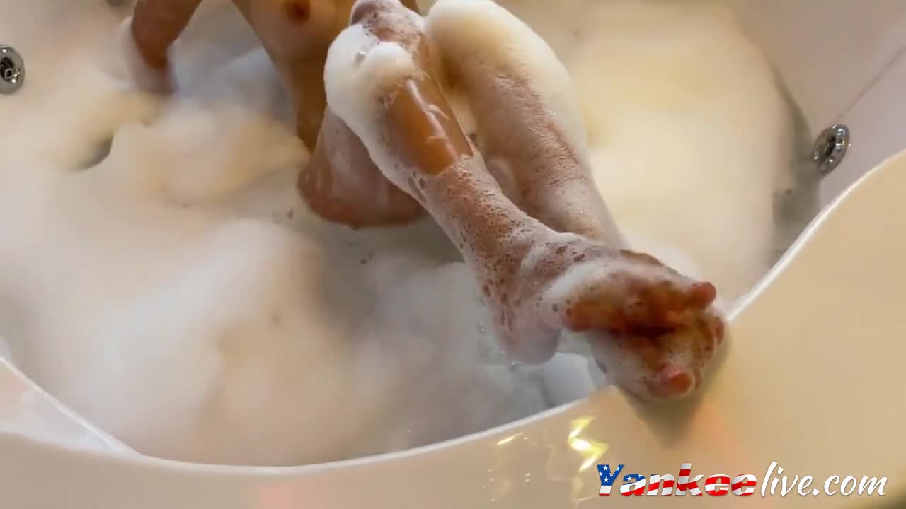 Watch Foot Fetish Fun in the Hot Tub Short Sex Videos - Duration: 08:26 | ePornNEW.